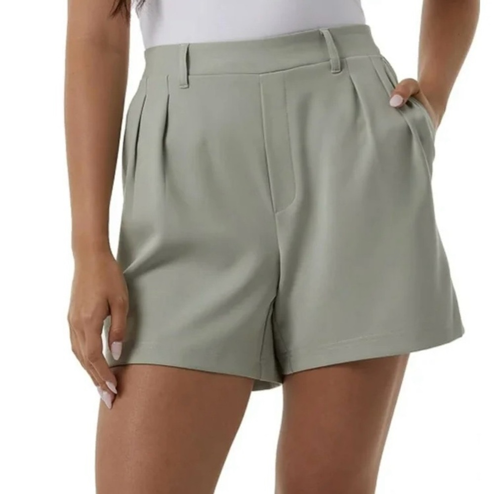 32 Degrees Cool Pull-On Pleated High Rise Shorts